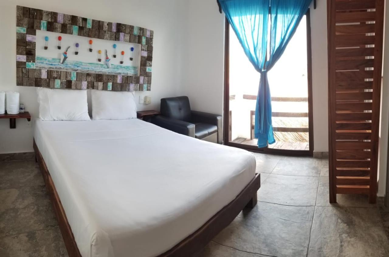Hotel Blue Reef frente al mar Mahahual Esterno foto