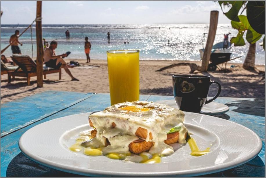Hotel Blue Reef frente al mar Mahahual Esterno foto